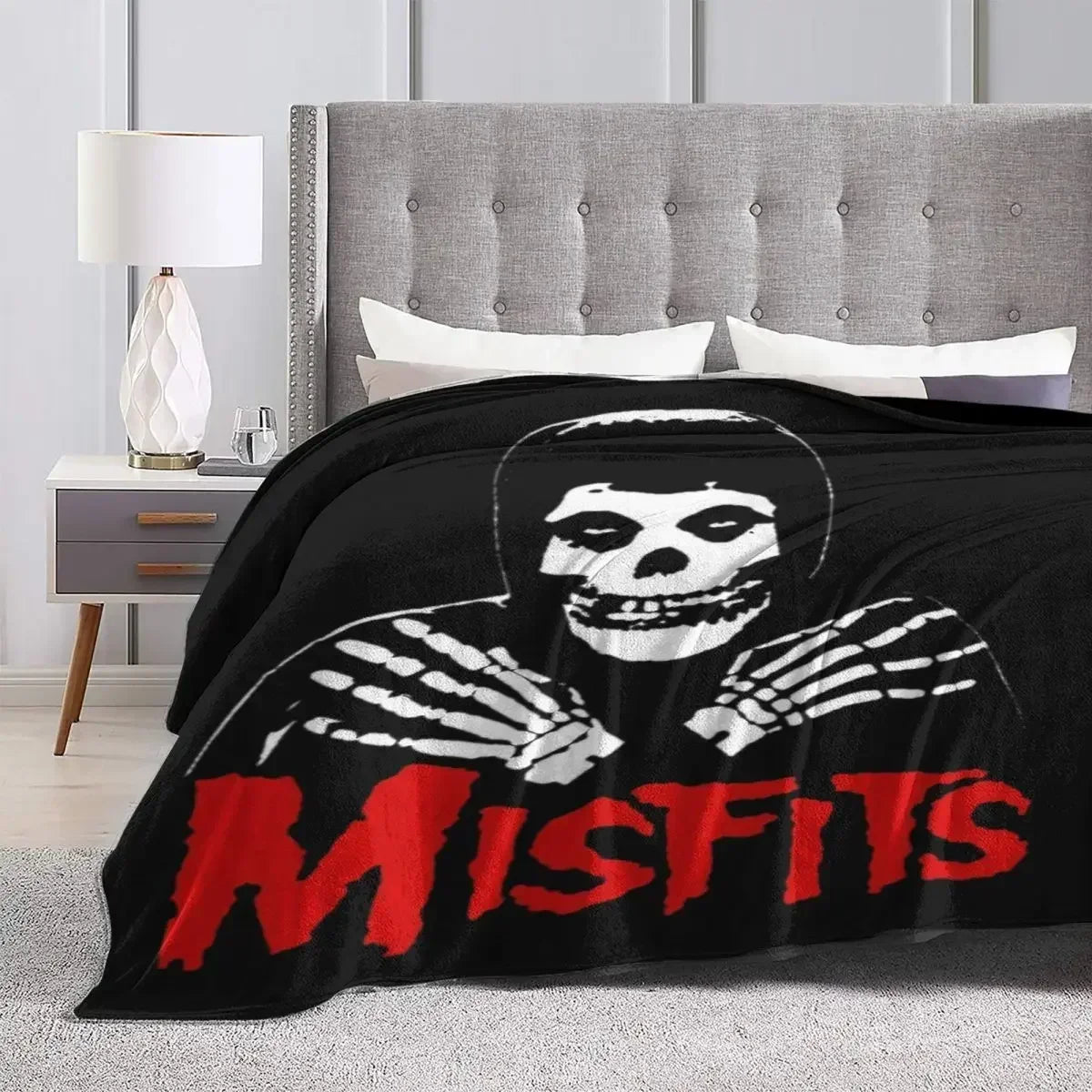 Super Soft Coral Fleece Warm Halloween-themed Blanket